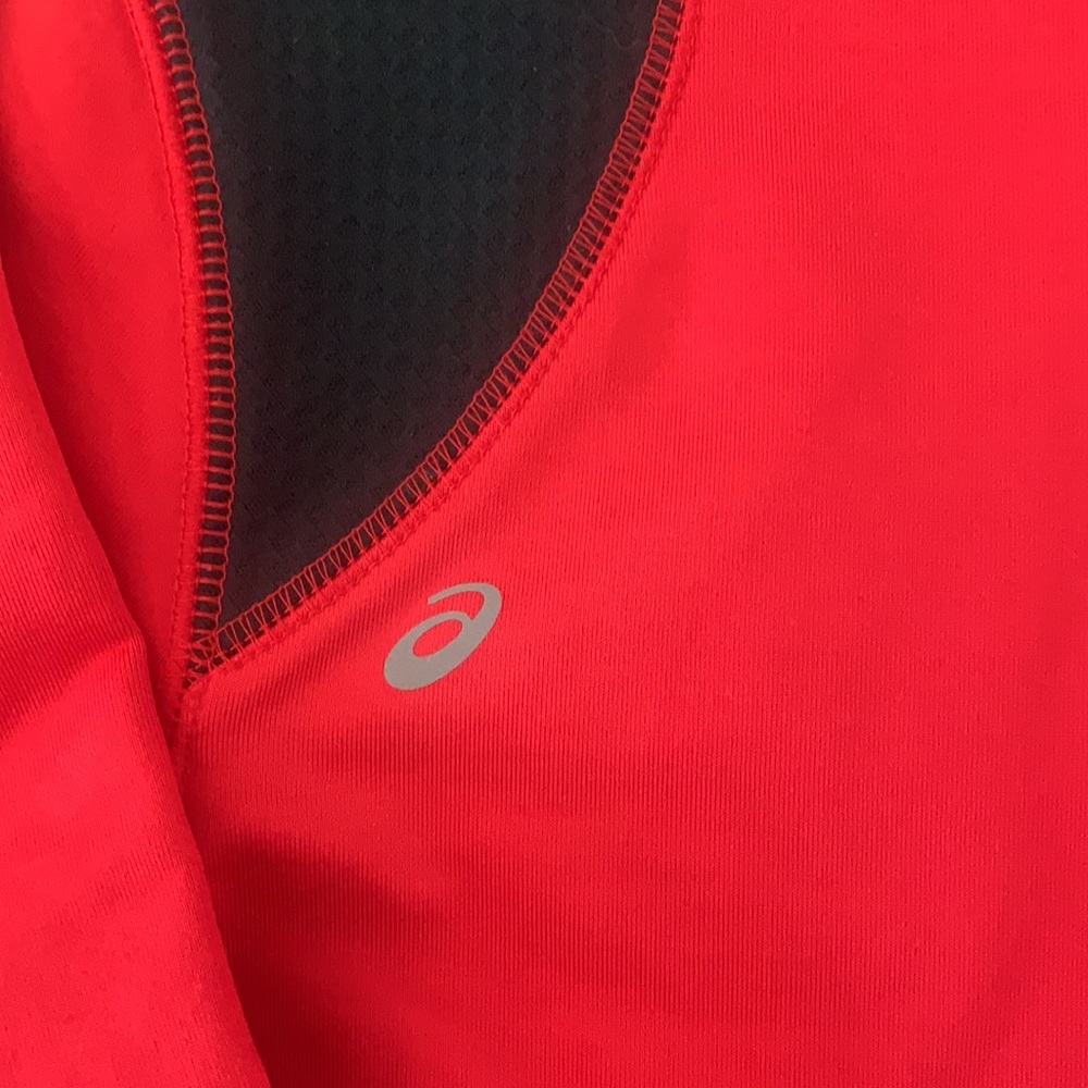 Boy’s ASICS 3/4 zip pullover - Picture 6 of 6